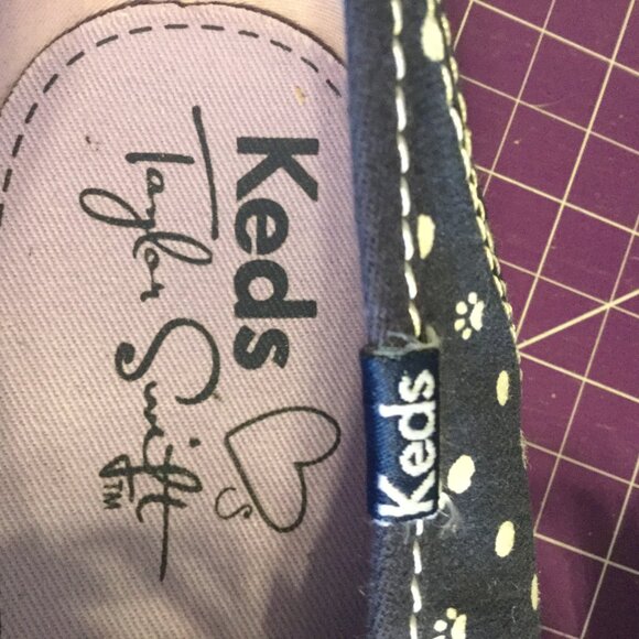 Size 11 Keds Tayler Swift polka dot with paw print sneakers like new condition - Picture 2 of 7